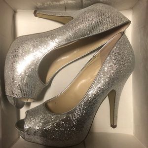 Maripe silver glitter heels